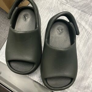 Brand new Infant Yeezys